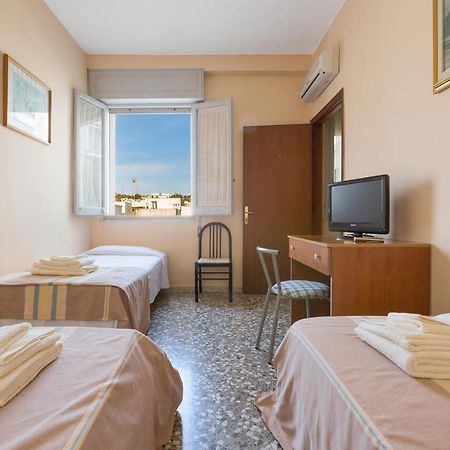 B&B Prima O Poi Parabita Eksteriør billede